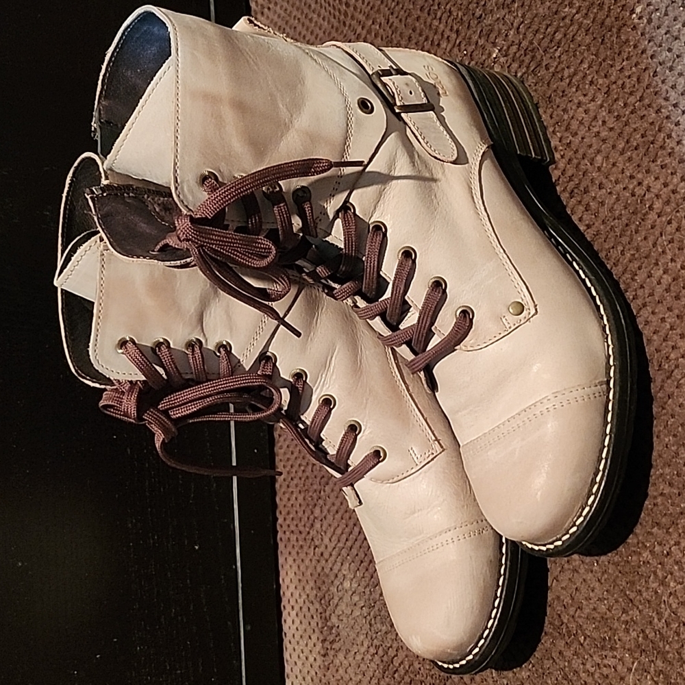 Taos boots
